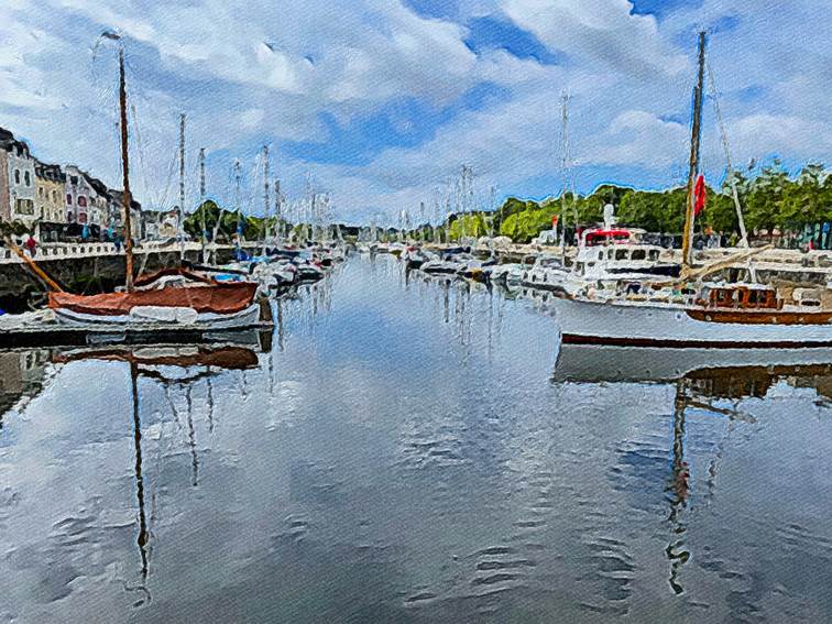 Ein Bild, das Wasser, drauen, Boot, Hafen enthlt.

Automatisch generierte Beschreibung