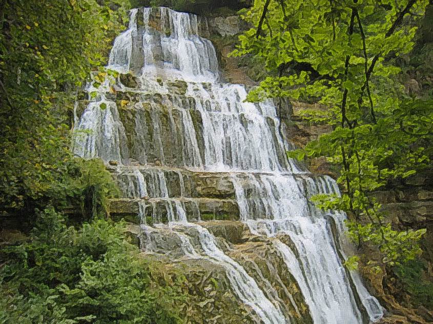 Ein Bild, das Baum, Natur, Wasserfall, Wasser enthlt.

Automatisch generierte Beschreibung