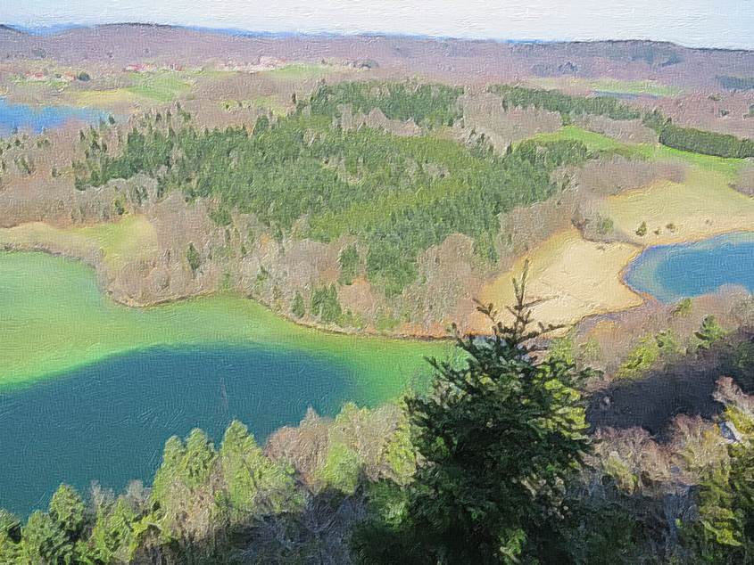 Ein Bild, das Gras, Berg, Natur, drauen enthlt.

Automatisch generierte Beschreibung